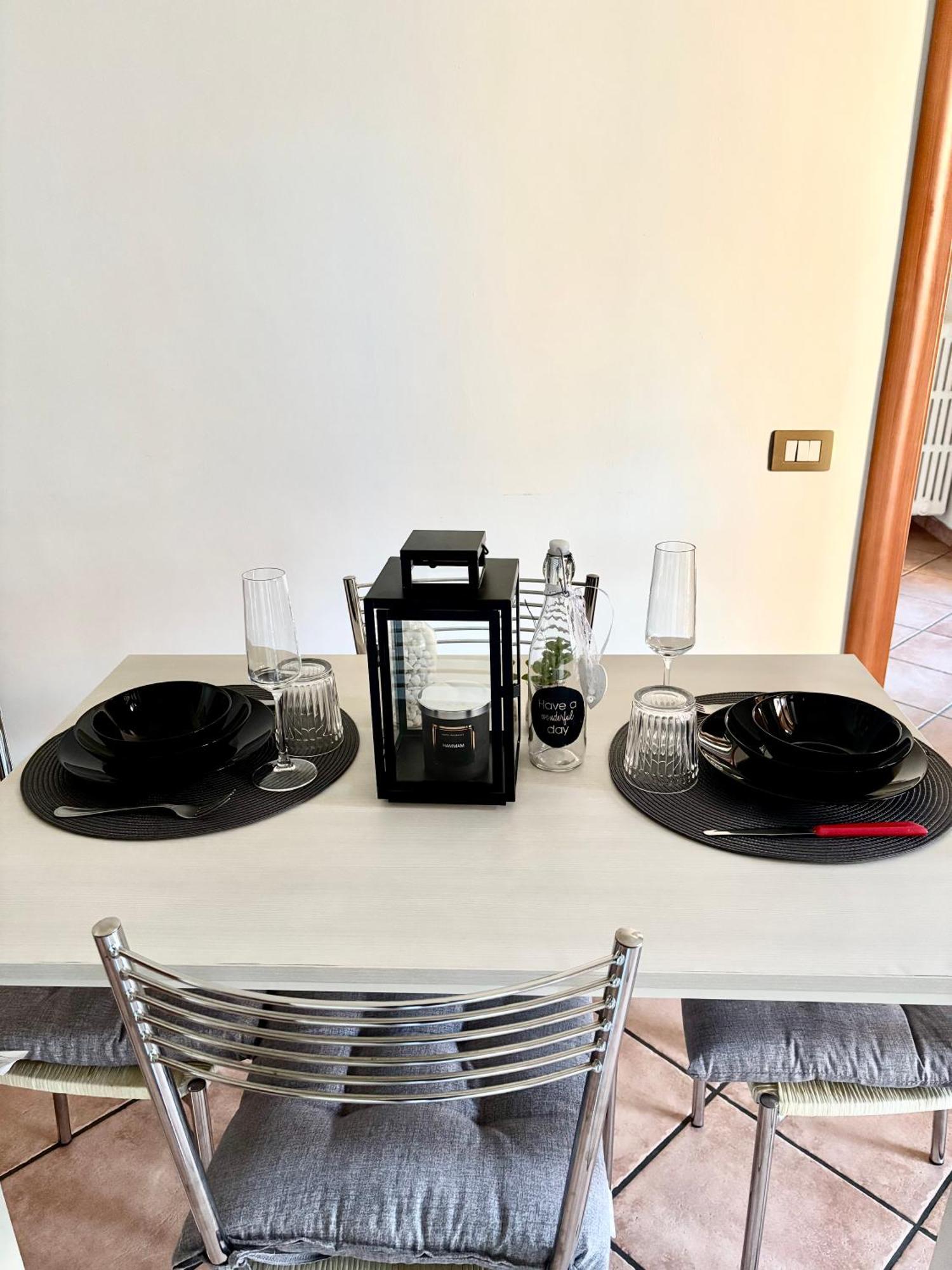 Palazzo Proietti Bilo 7 Apartment Biella Ngoại thất bức ảnh